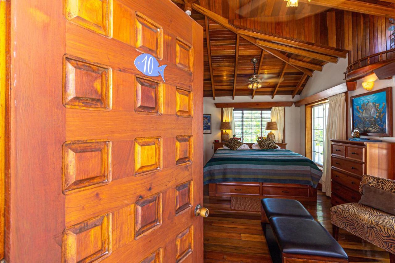 Blue Tang Inn San Pedro  Zewnętrze zdjęcie